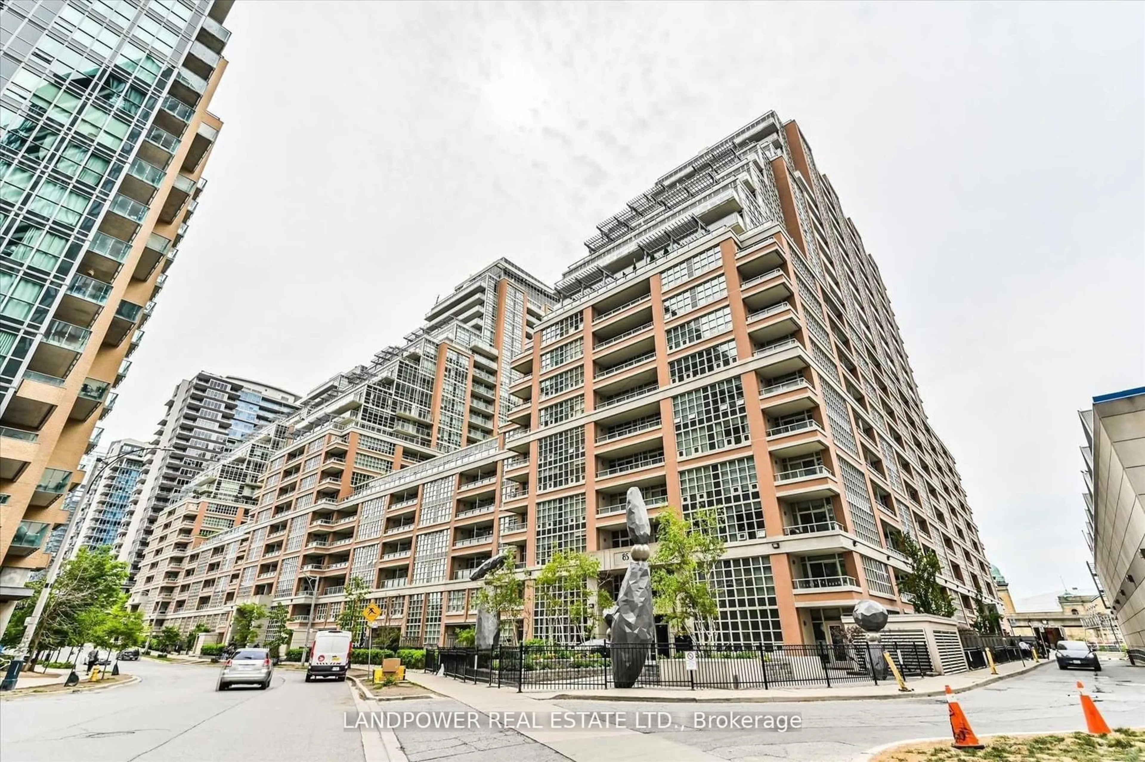 A pic from exterior of the house or condo, the street view for 65 East Liberty St #1605, Toronto Ontario M6K 3R2