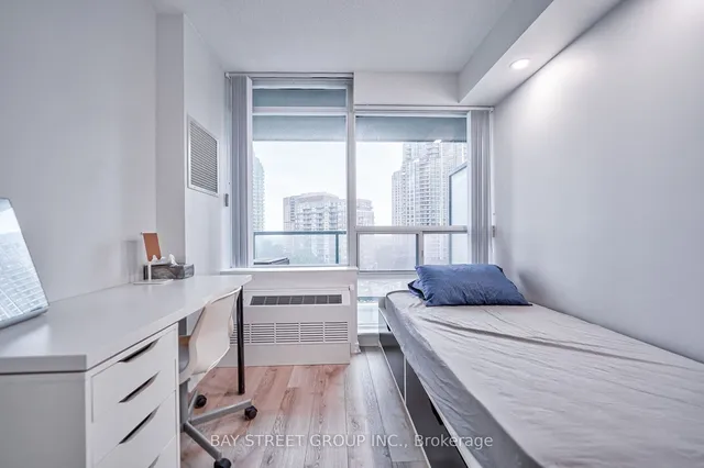 Additional property image - 5500 Yonge St Unit 803