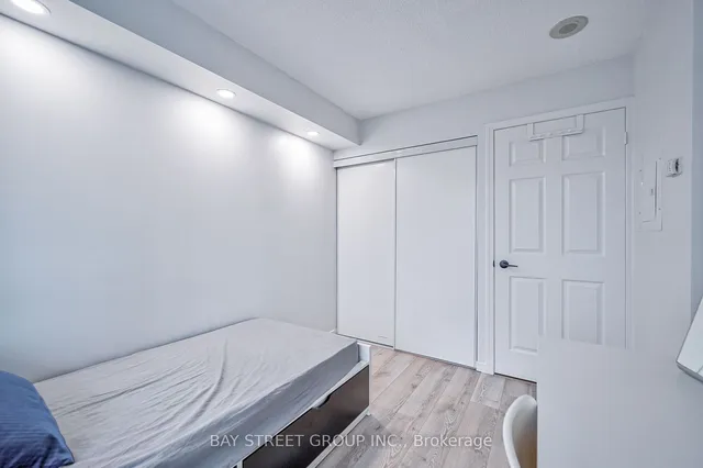 Additional property image - 5500 Yonge St Unit 803
