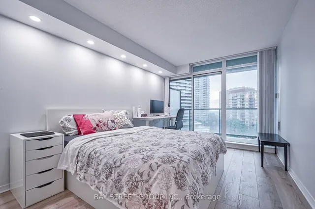 Additional property image - 5500 Yonge St Unit 803