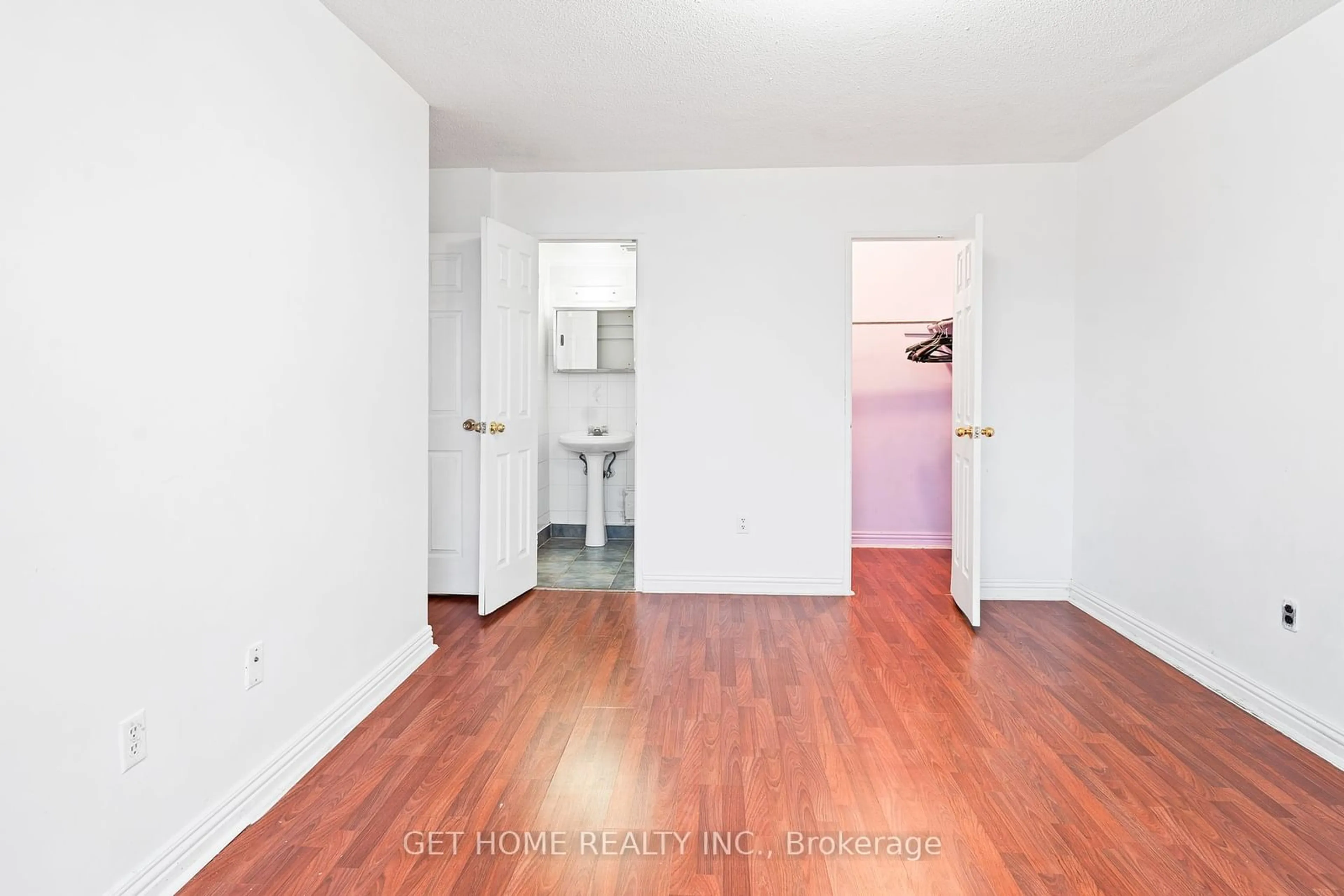 A pic of a room for 20 Edgecliffe Gfwy #601, Toronto Ontario M3C 3A4