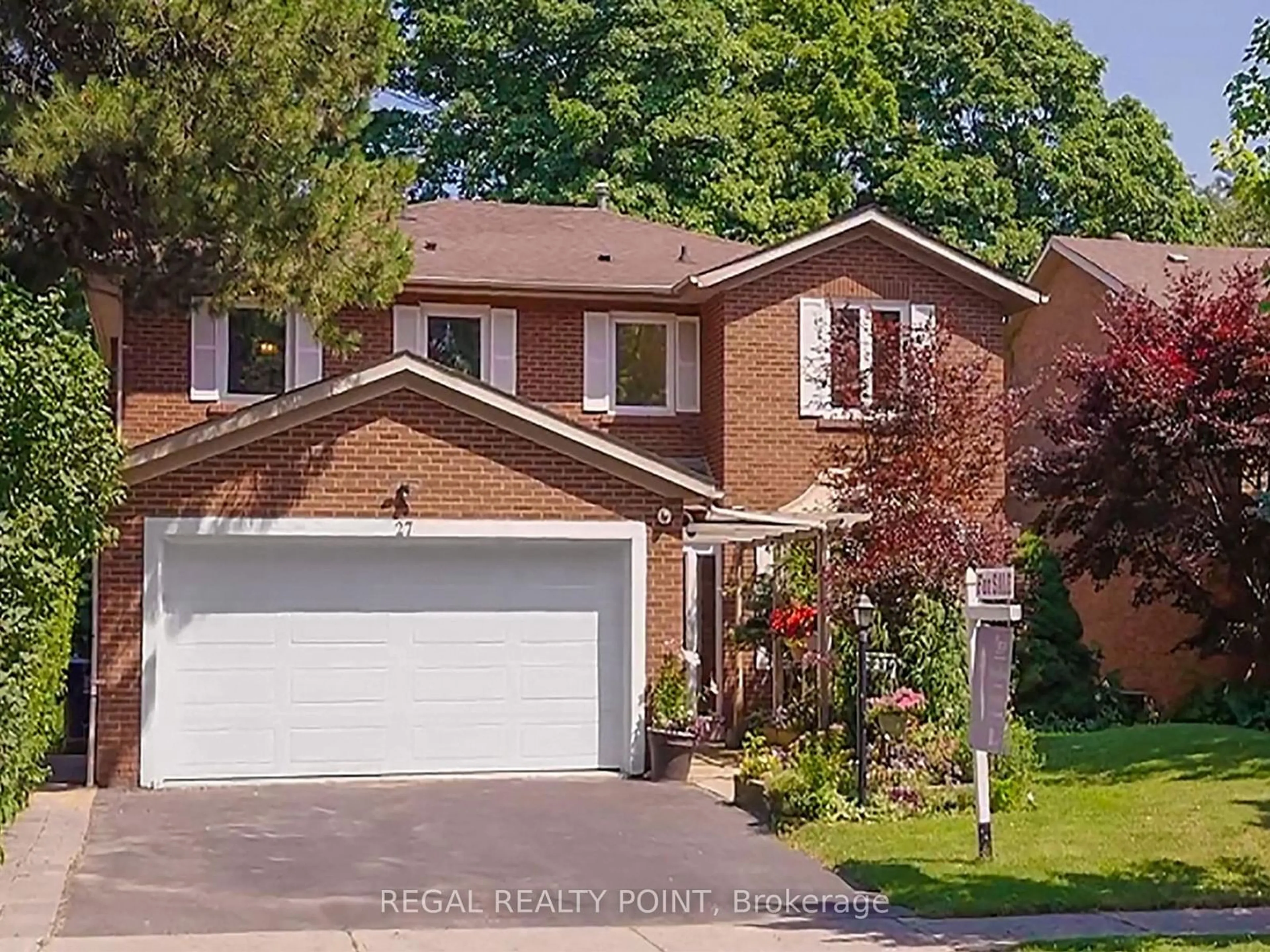 Frontside or backside of a home, the street view for 27 Bluffwood Dr, Toronto Ontario M2H 3L4