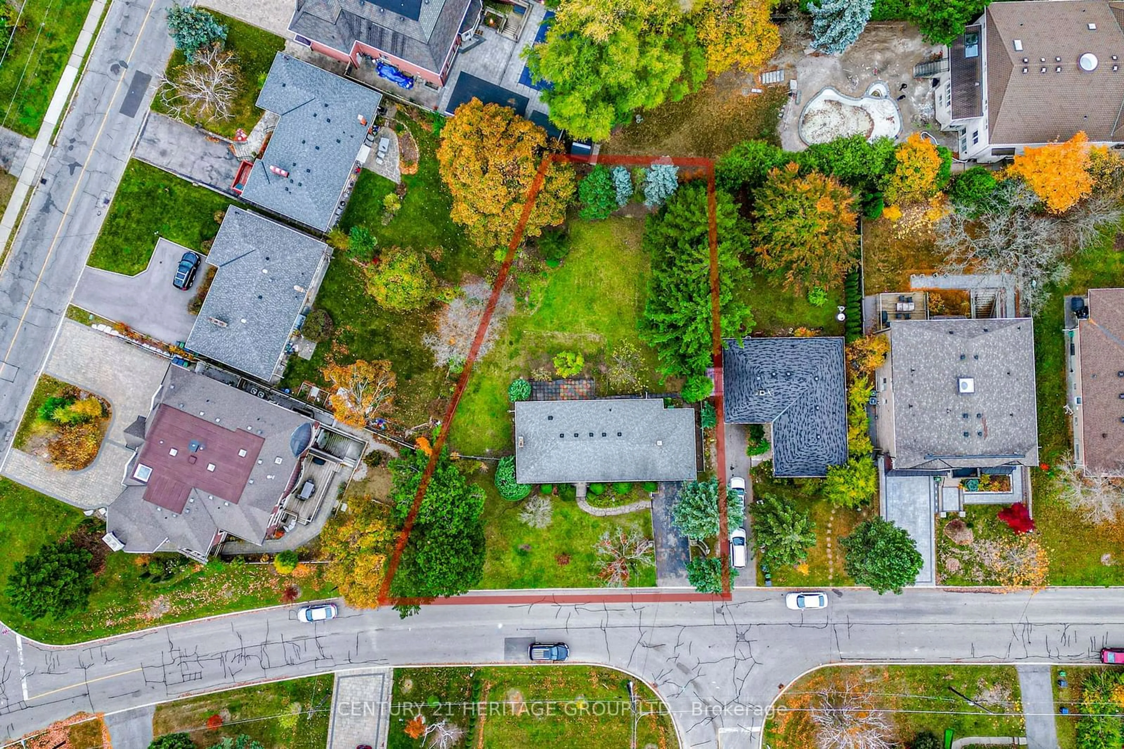 Frontside or backside of a home, the street view for 35 Caswell Dr, Toronto Ontario M2M 3M2