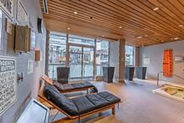 Additional property image - 8 Mercer St Unit 401