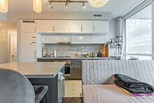 Additional property image - 8 Mercer St Unit 401