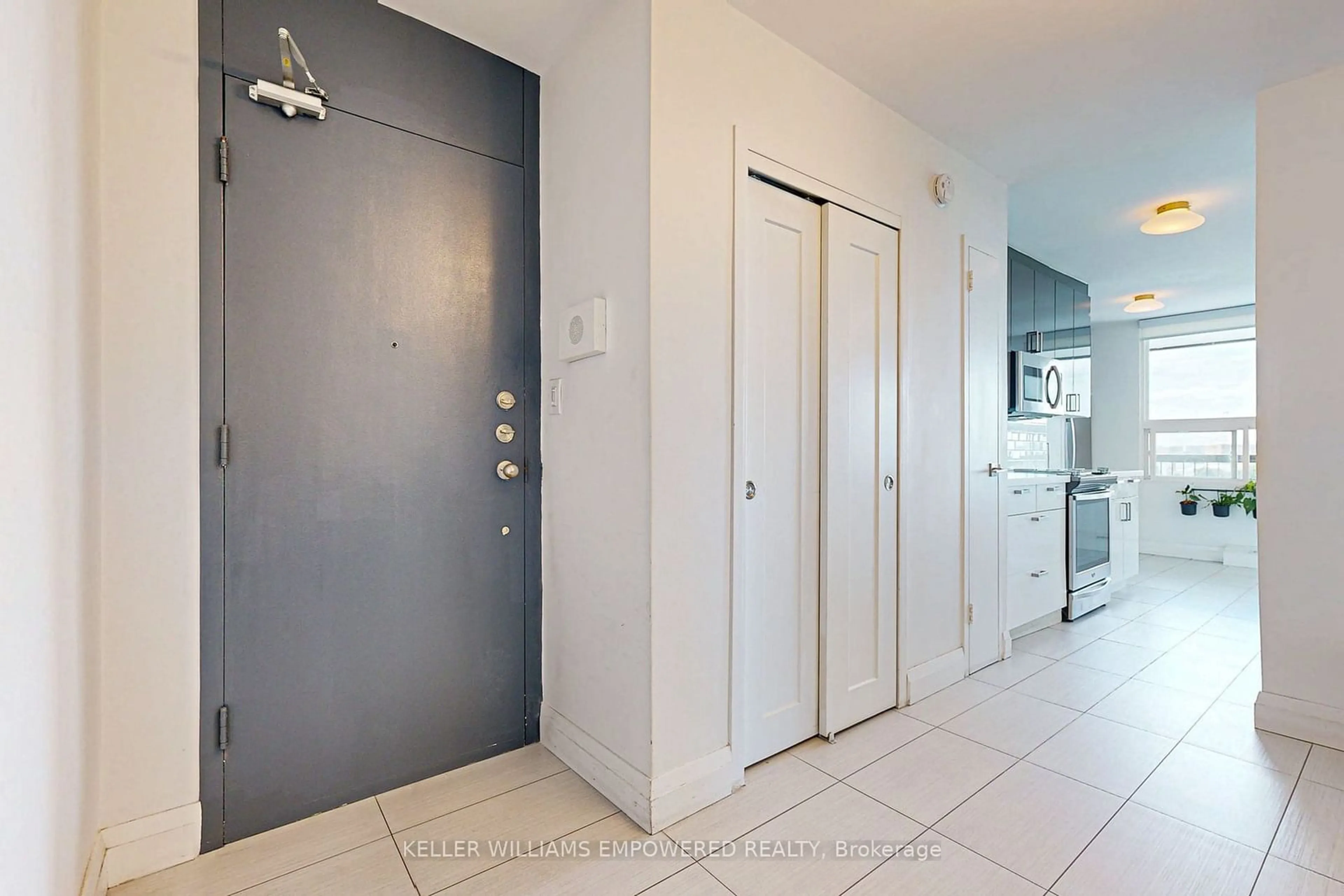 Indoor entryway, not visible floor for 115 Antibes Dr #1006, Toronto Ontario M2R 2Y9