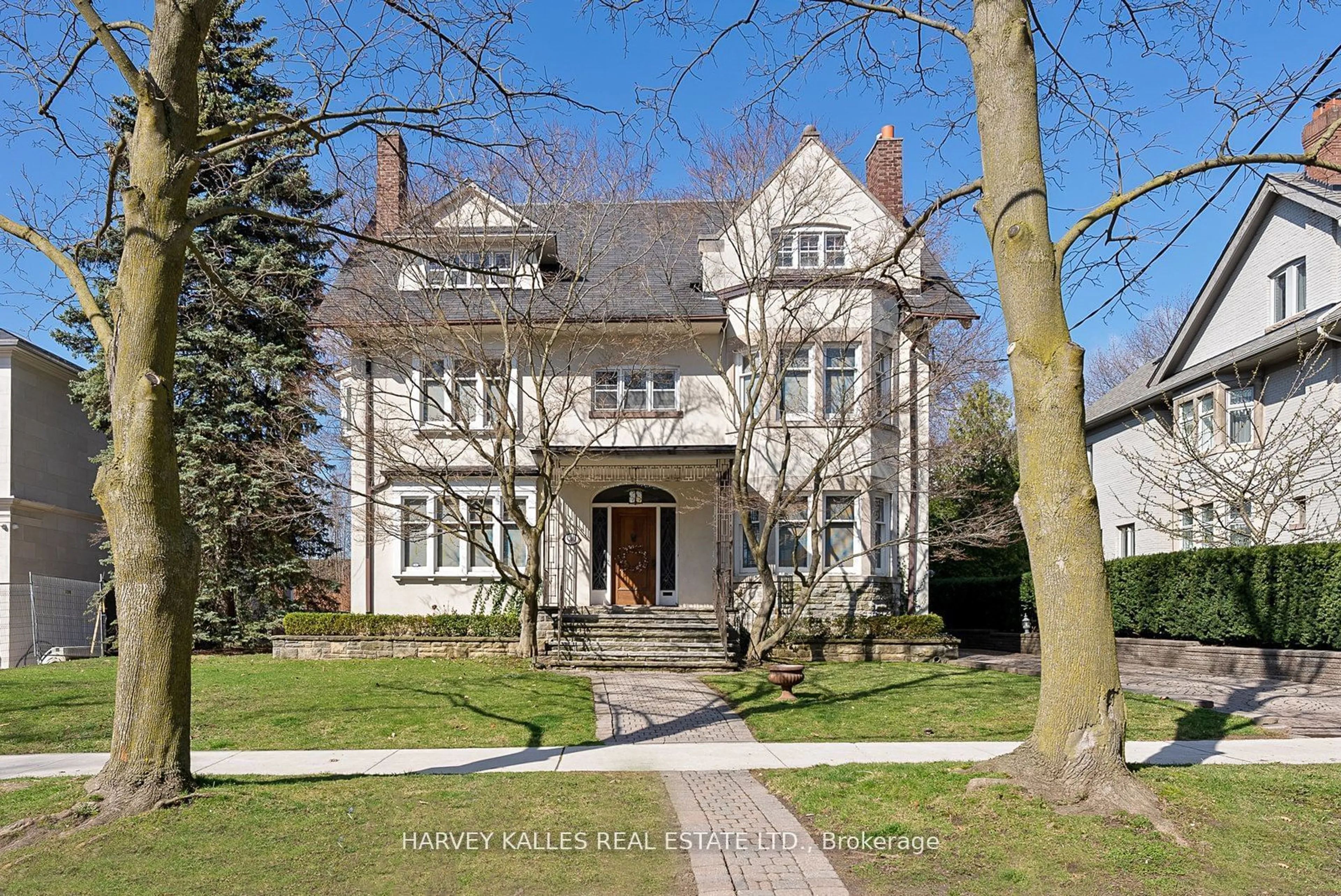 A pic from exterior of the house or condo, the street view for 240 Russell Hill Rd, Toronto Ontario M4V 2T2