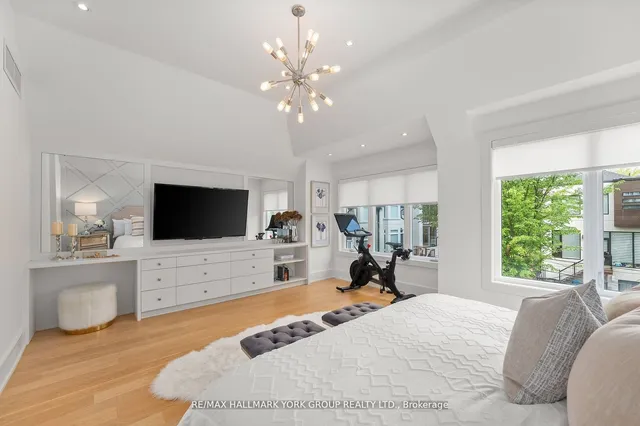Additional property image - 100 Roe Ave