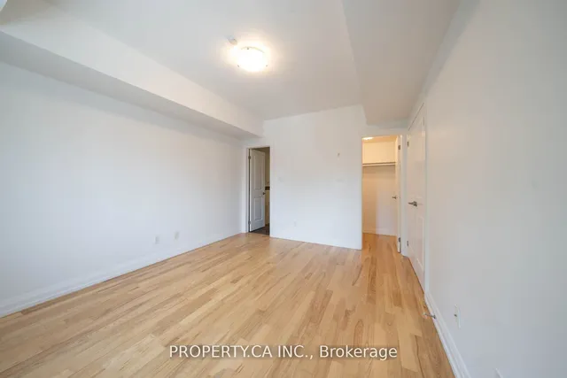 Additional property image - 473 Dupont St Unit 3