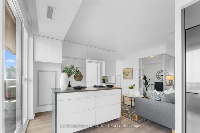 Additional property image - 120 Parliament St Unit 1808