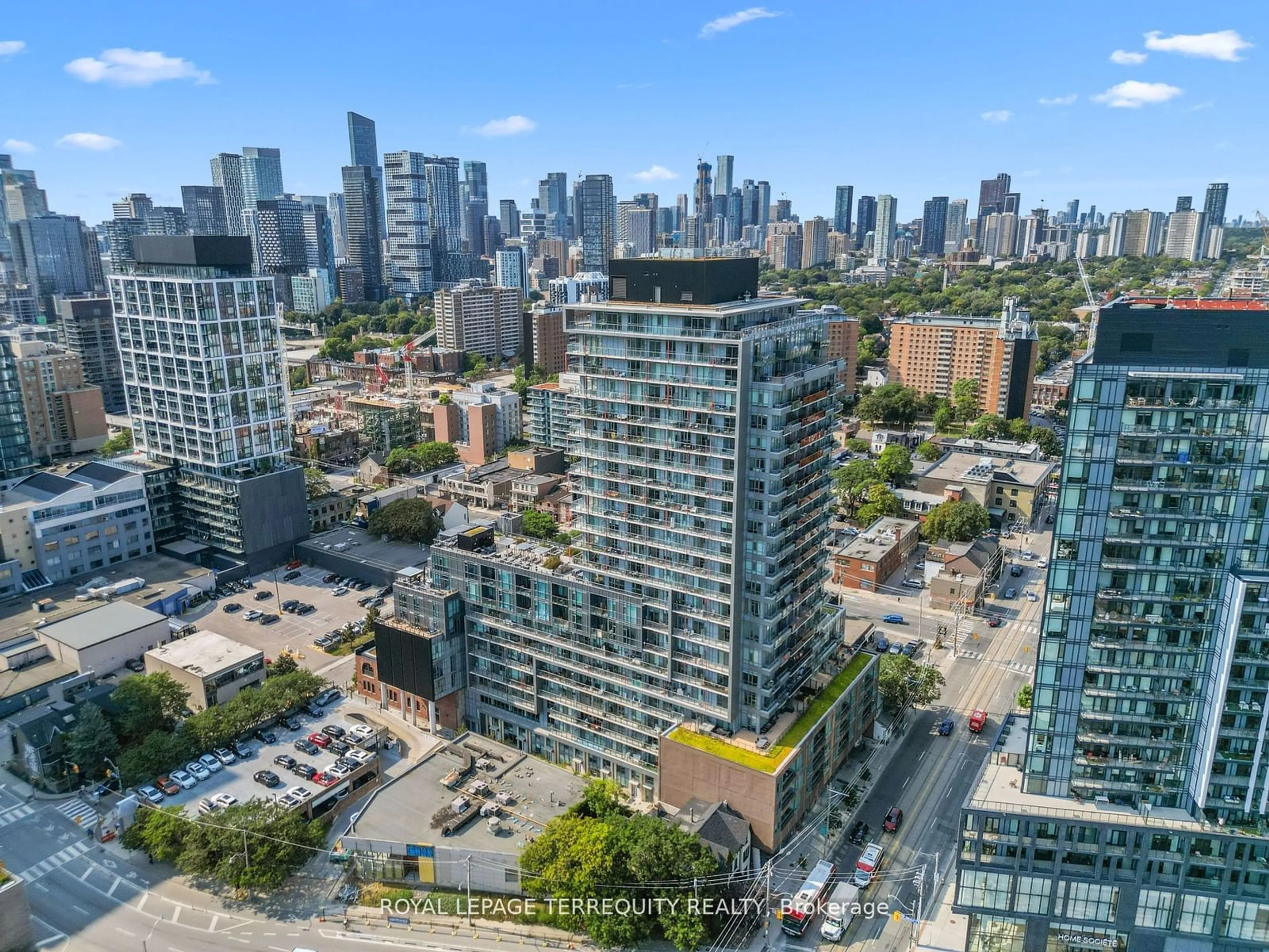 A pic from exterior of the house or condo, the view of city buildings for 120 Parliament St #1808, Toronto Ontario M5A 0N6