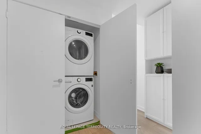 Additional property image - 120 Parliament St Unit 1808