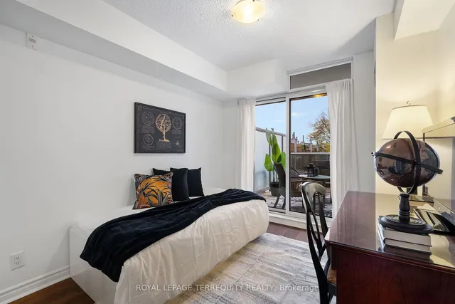 Additional property image - 225 Wellesley St Unit 216