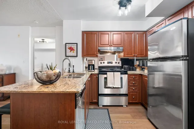 Additional property image - 225 Wellesley St Unit 216