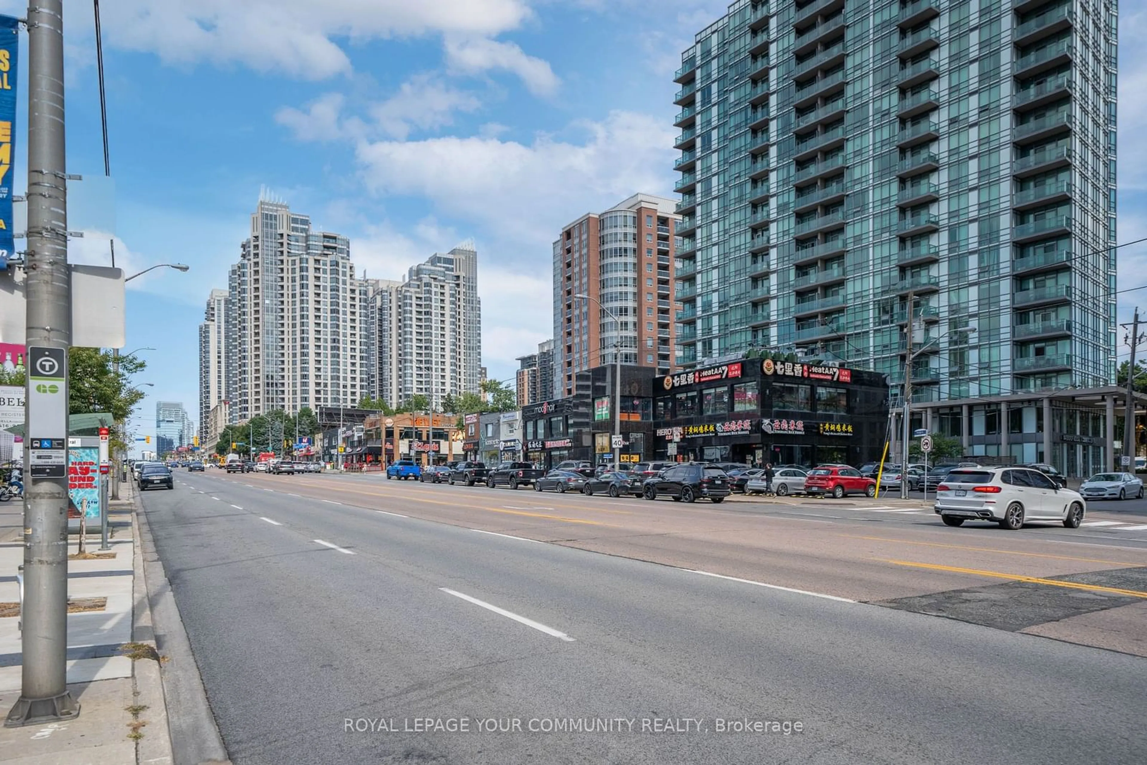 A pic from exterior of the house or condo, the street view for 15 Ellerslie Ave #611, Toronto Ontario M2N 0E7