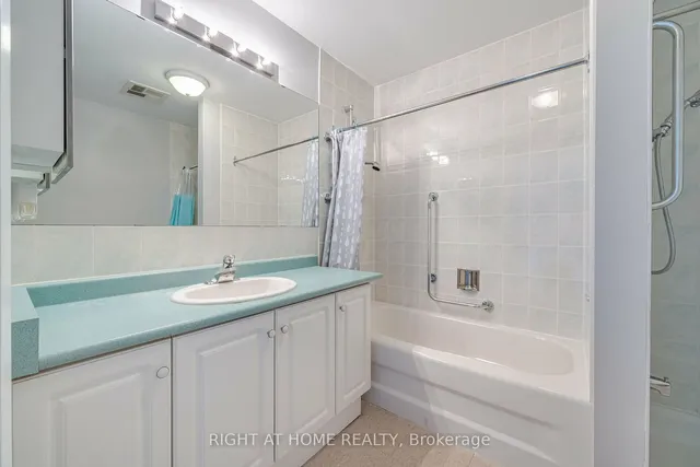 Additional image 8 of 1387 Bayview Ave Unit 306