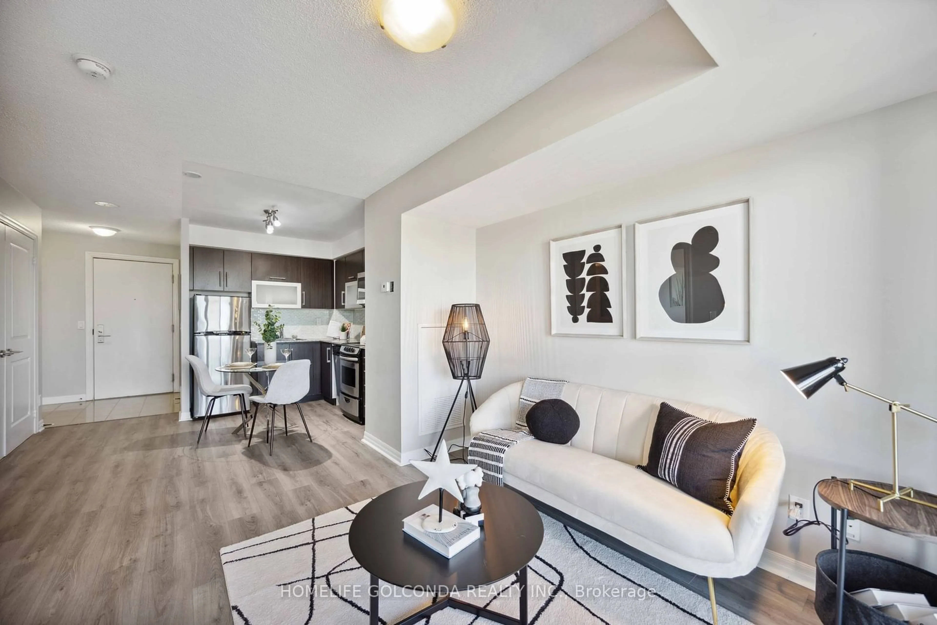 Living room, wood floors for 275 Yorkland Rd #3312, Toronto Ontario M2J 0B4