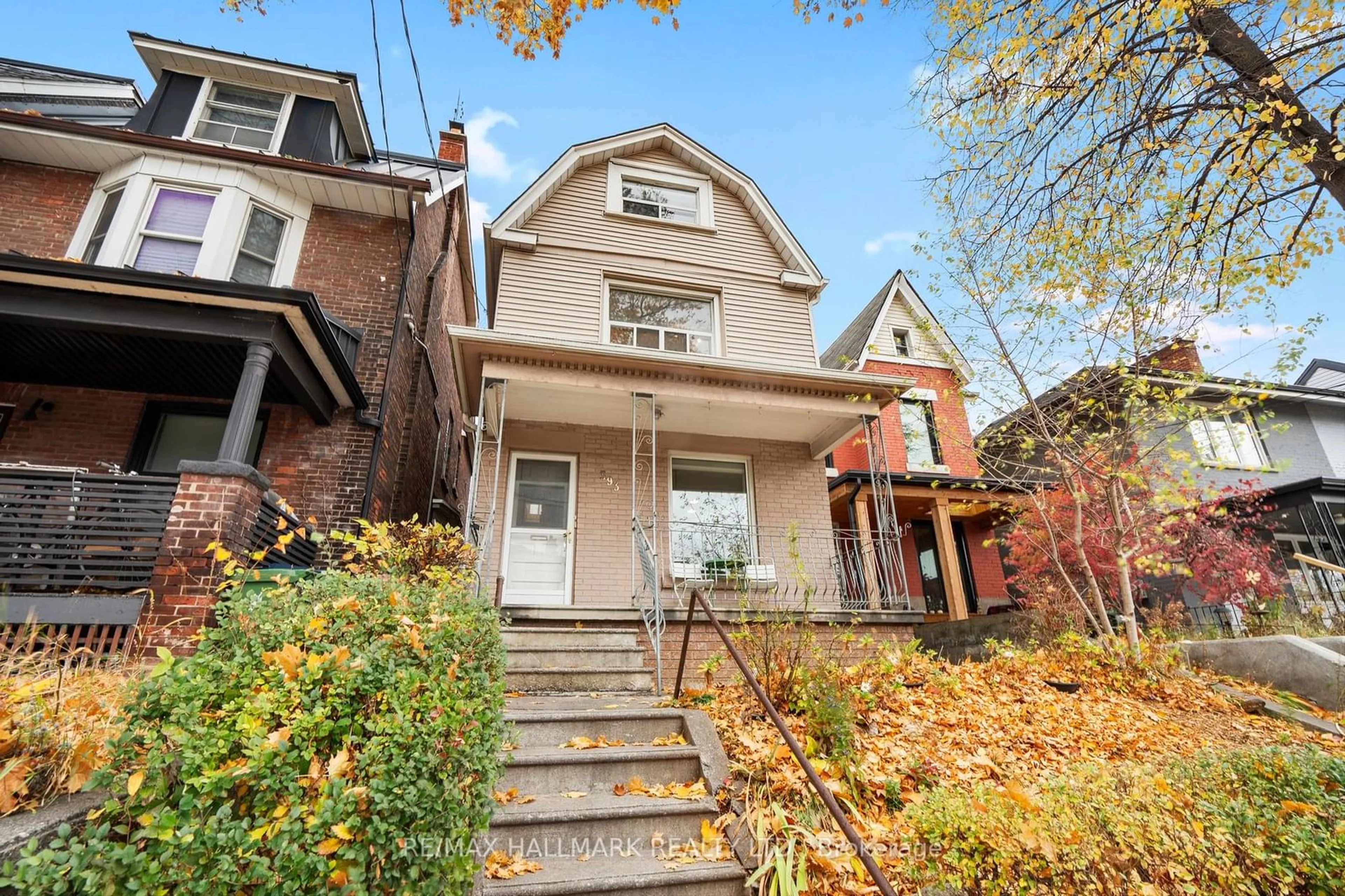 A pic from exterior of the house or condo, the front or back of building for 393 Ossington Ave, Toronto Ontario M6J 3A6