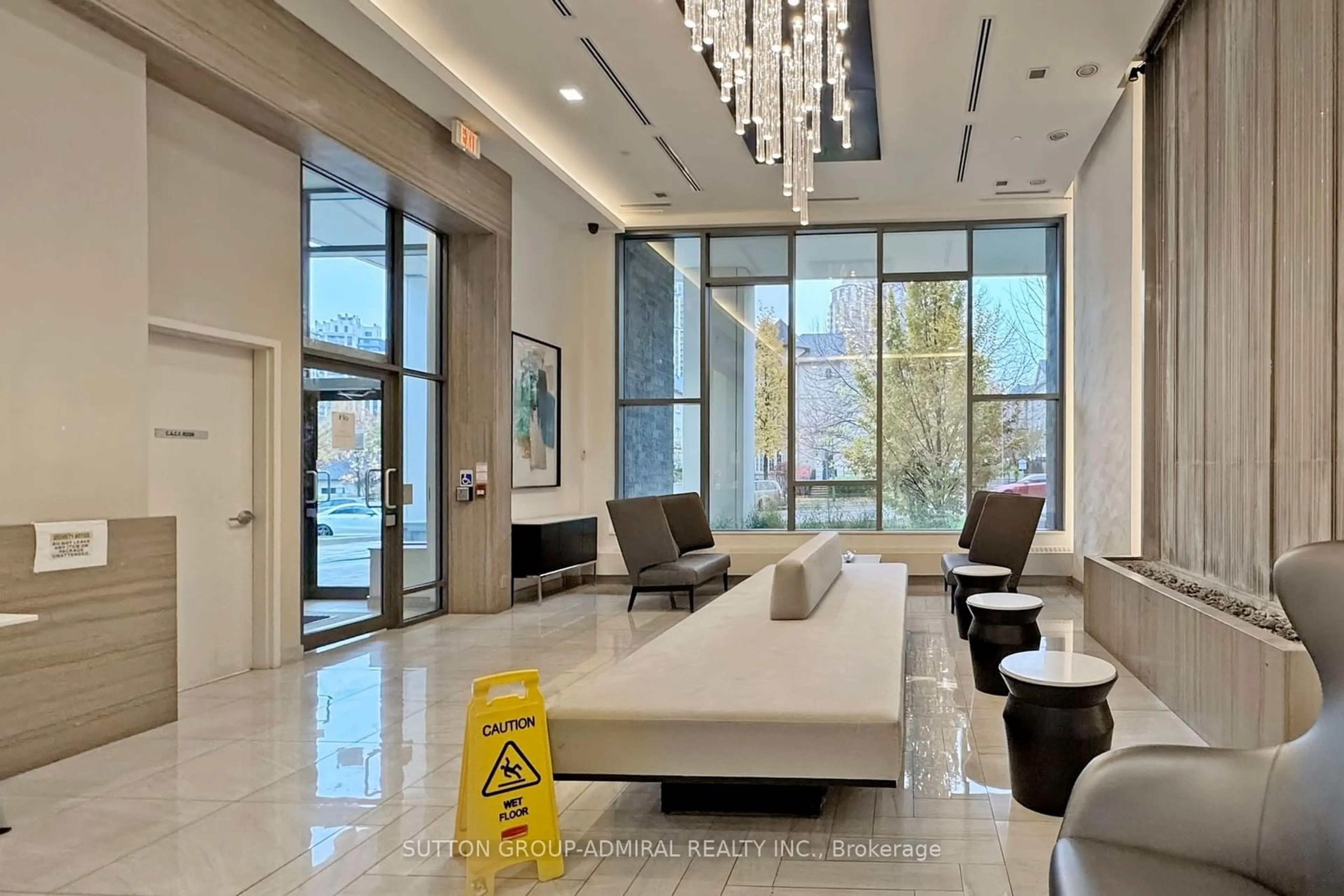 Indoor lobby, ceramic floors for 28 Avondale Ave #301, Toronto Ontario M2N 0K2