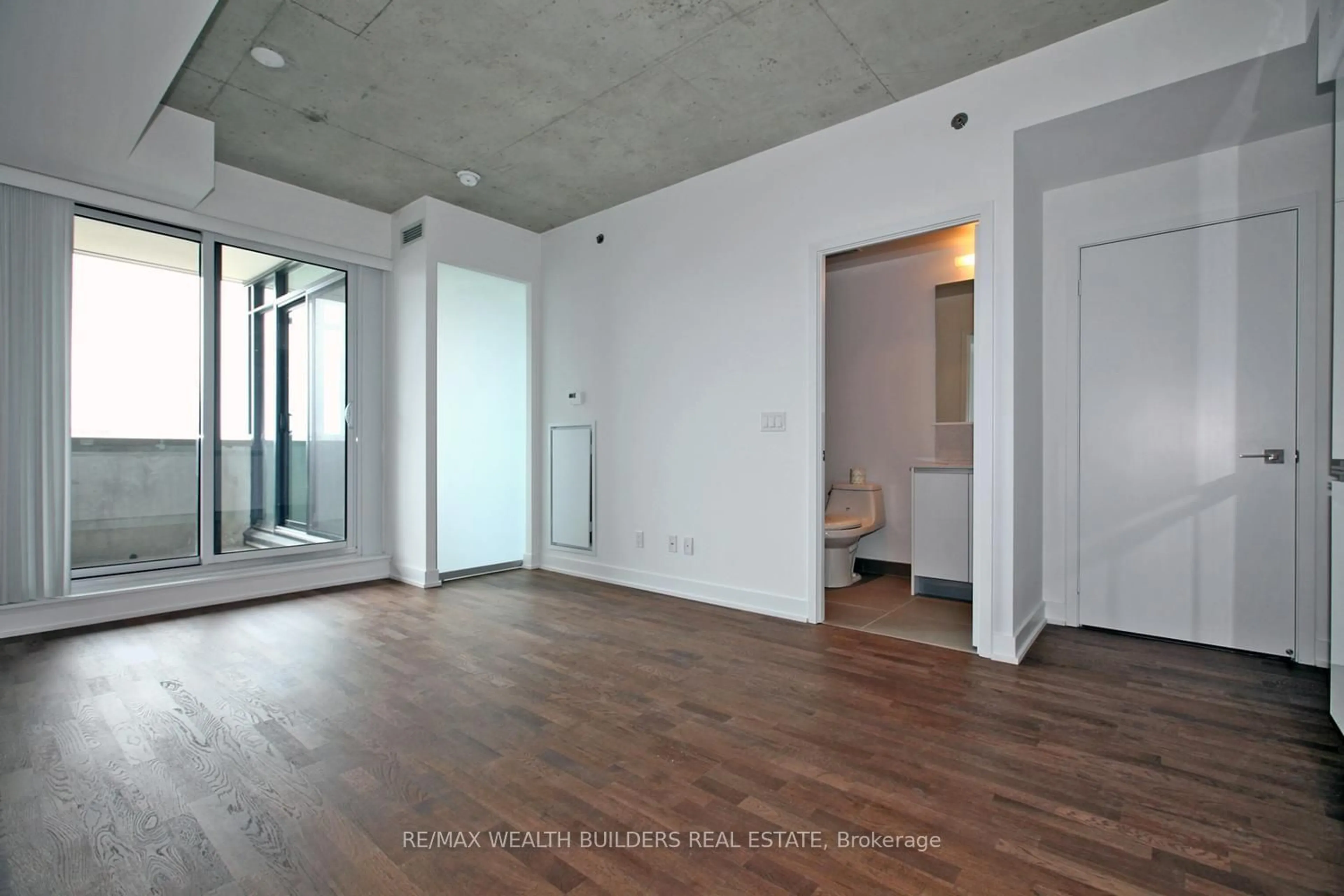 Other indoor space, wood floors for 20 Minowan Miikan Lane #621, Toronto Ontario M6J 0E5