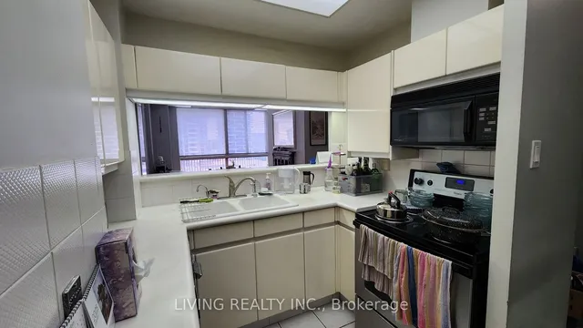 Additional property image - 7 Broadway Ave Unit PH-F