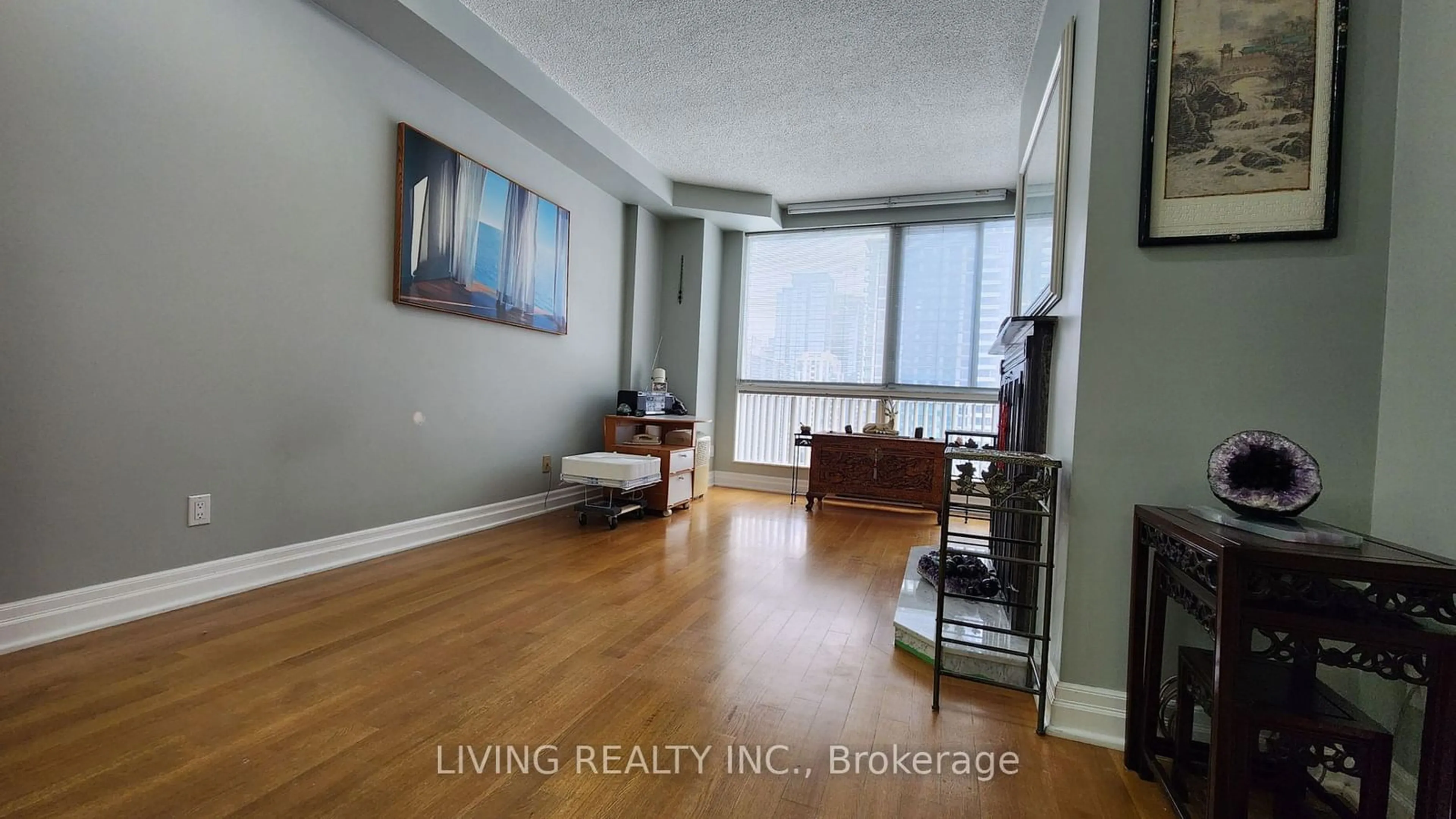 Living room with furniture, wood/laminate floor for 7 Broadway Ave #PH-F, Toronto Ontario M4P 3C5