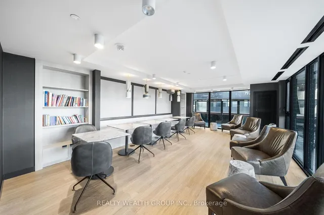 Additional property image - 8 Tippett Rd Unit 621
