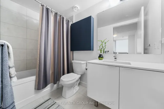 Additional property image - 8 Tippett Rd Unit 621