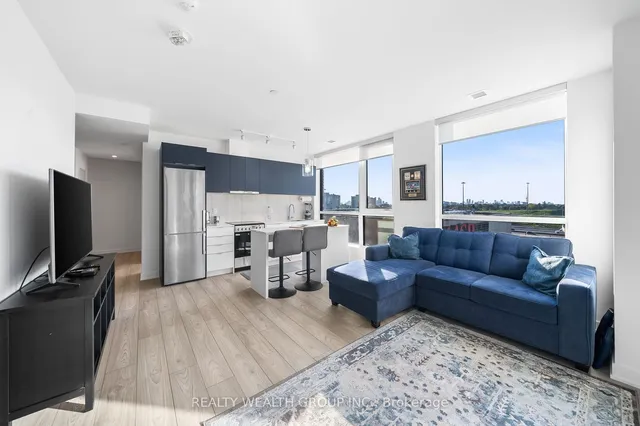 Additional property image - 8 Tippett Rd Unit 621