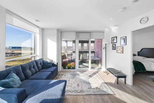Additional property image - 8 Tippett Rd Unit 621