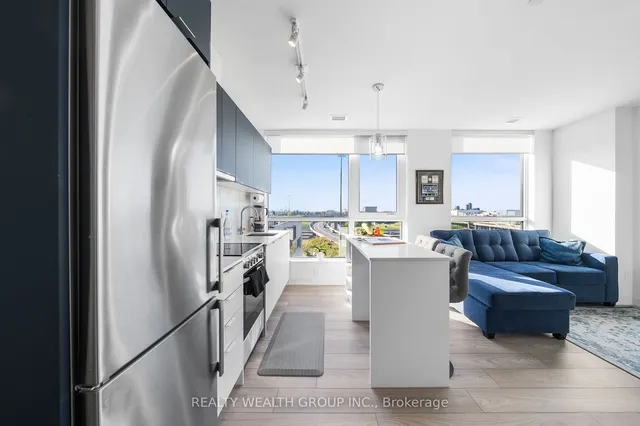 Additional property image - 8 Tippett Rd Unit 621