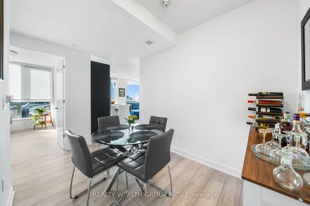 Additional property image - 8 Tippett Rd Unit 621