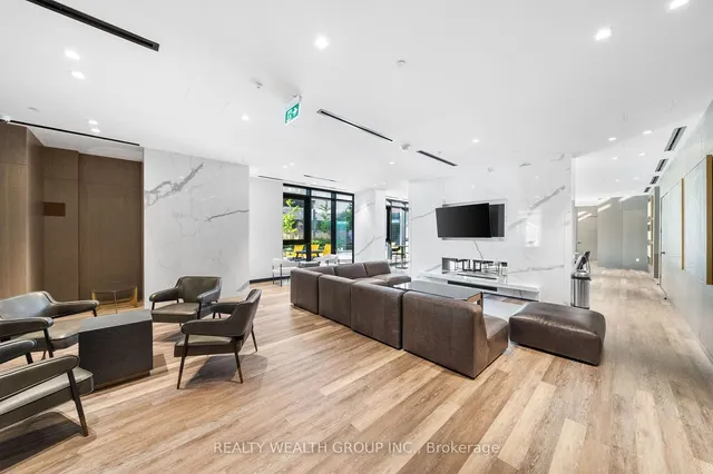 Additional property image - 8 Tippett Rd Unit 621