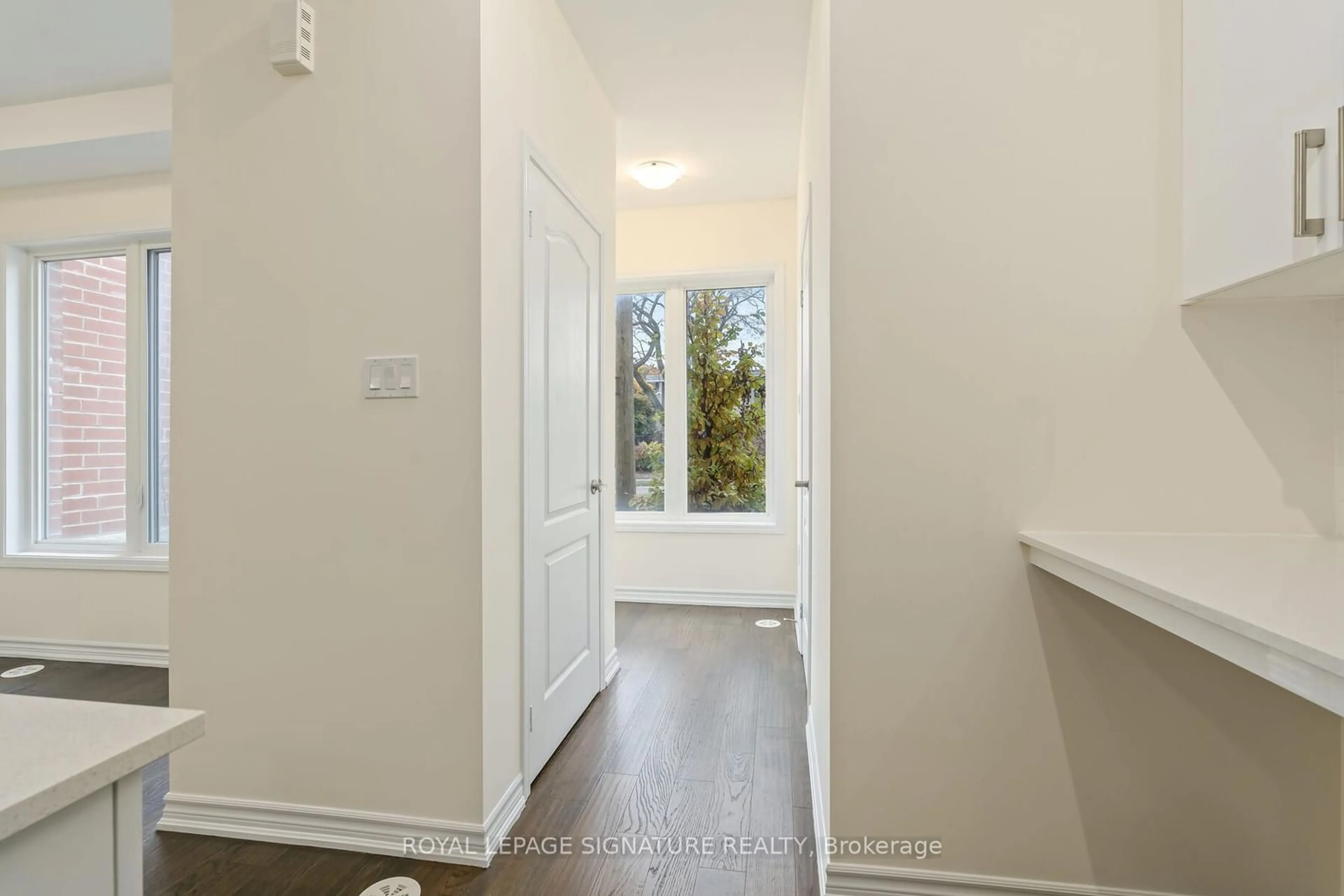 Indoor entryway, wood floors for 7B Clintwood Gate, Toronto Ontario M3A 0A8