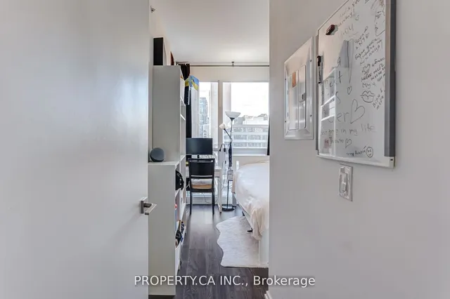 Additional property image - 70 Temperance St Unit 1511