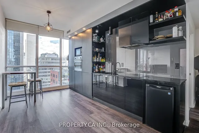 Additional property image - 70 Temperance St Unit 1511