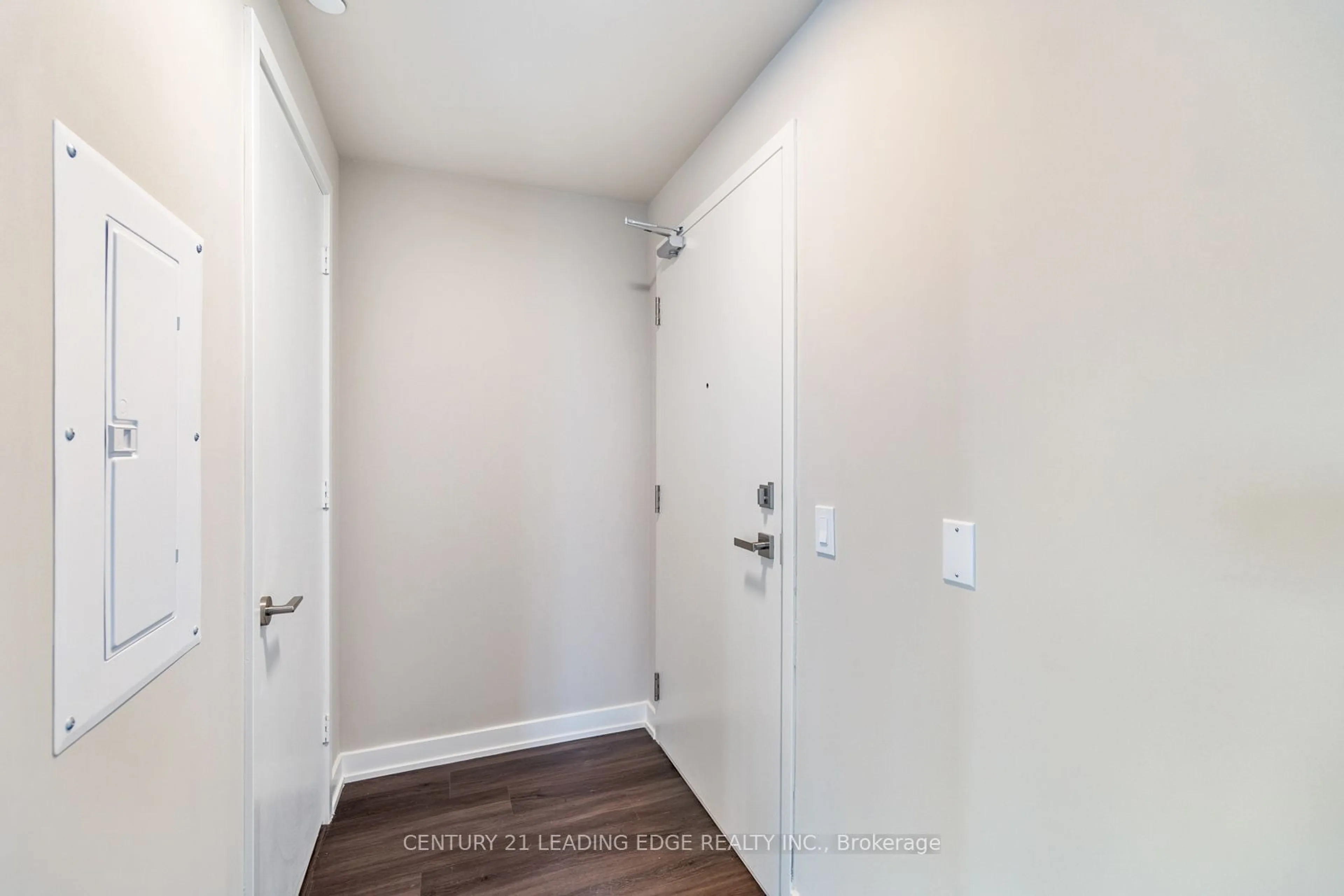 Indoor entryway, not visible floor for 10 DEERLICK Crt #1602, Toronto Ontario M3A 0A7