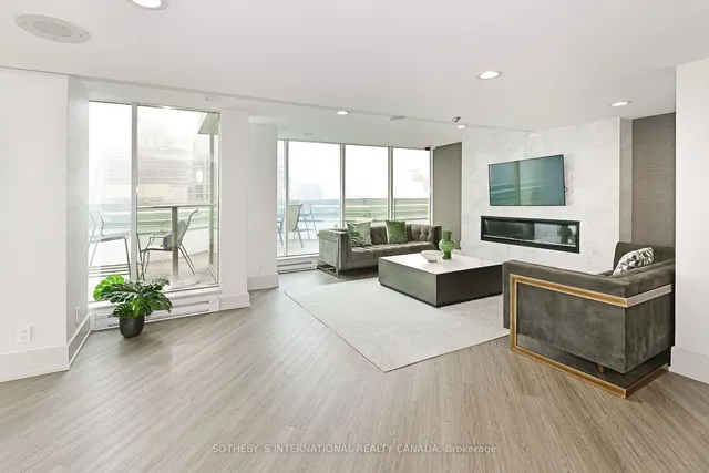 Additional property image - 10 Yonge St Unit 1001