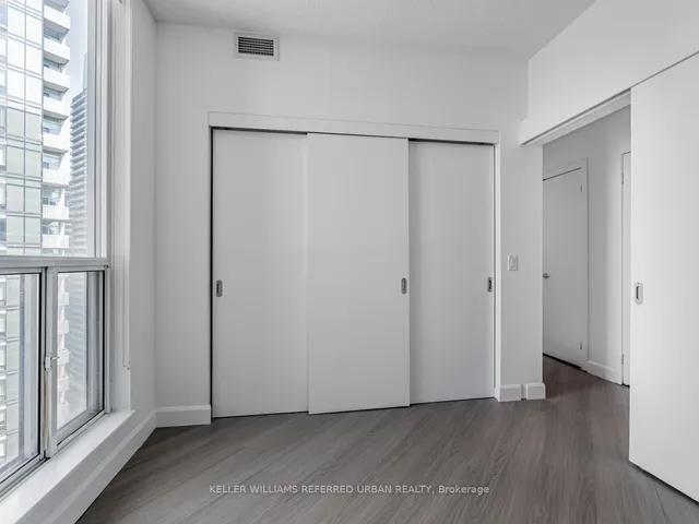 Additional property image - 8 York St Unit 3202