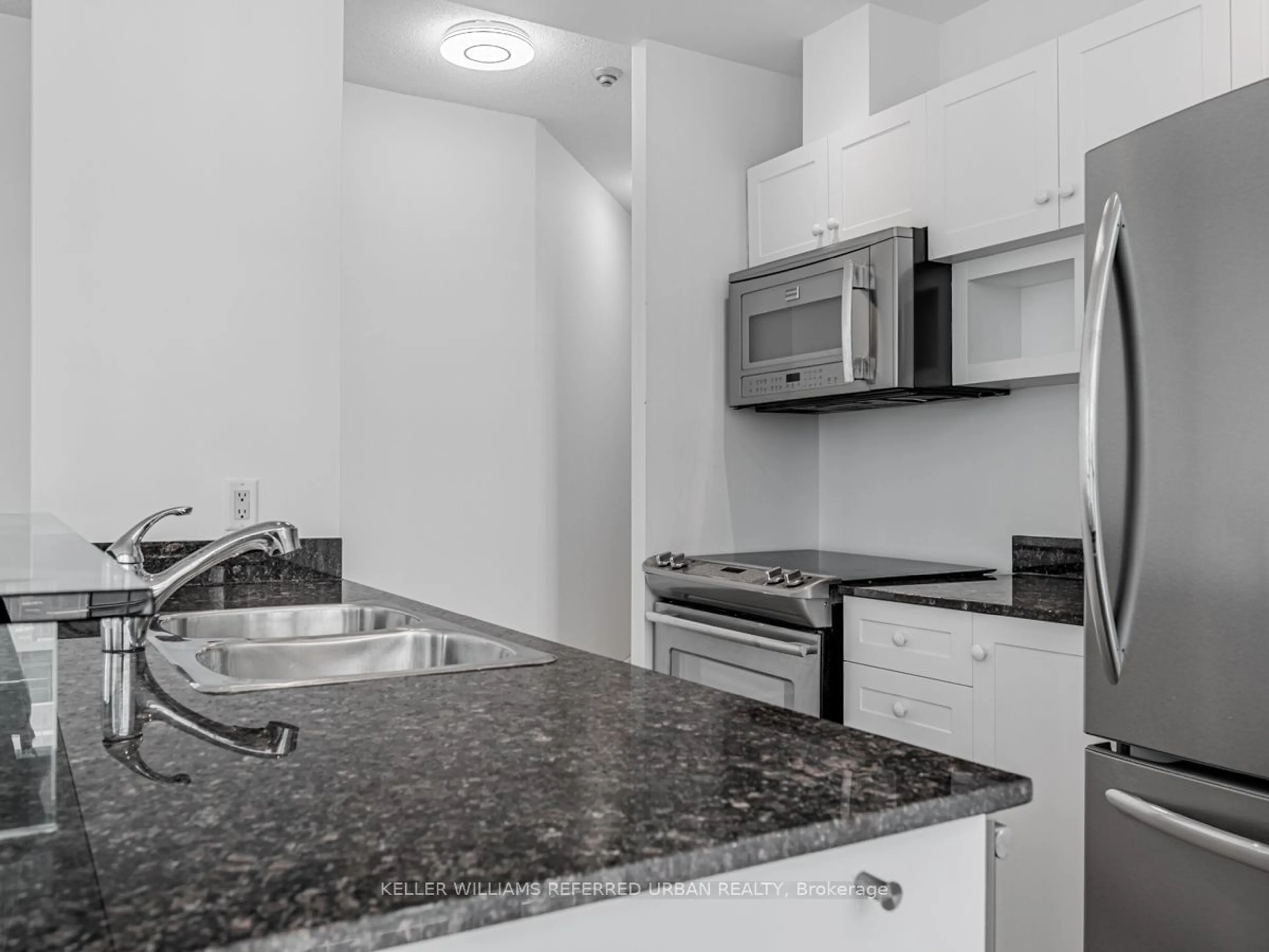 Standard kitchen for 8 York St #3202, Toronto Ontario M5J 2Y2