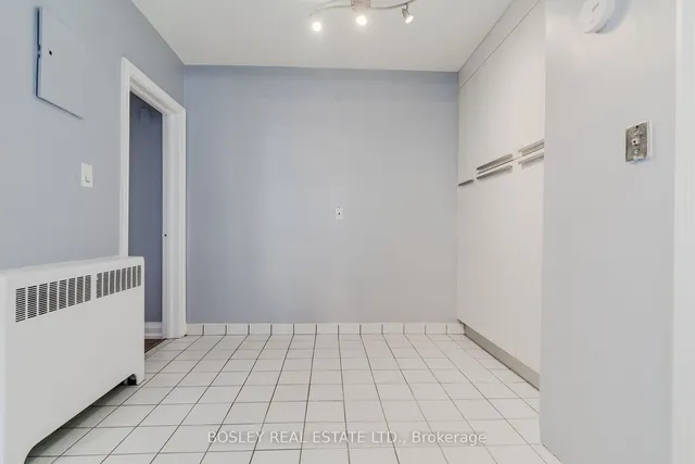 Additional property image - 7 Warwick Ave Unit 2