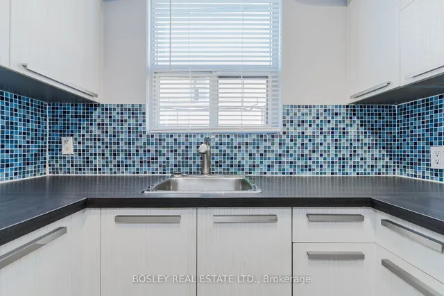 Additional property image - 7 Warwick Ave Unit 2