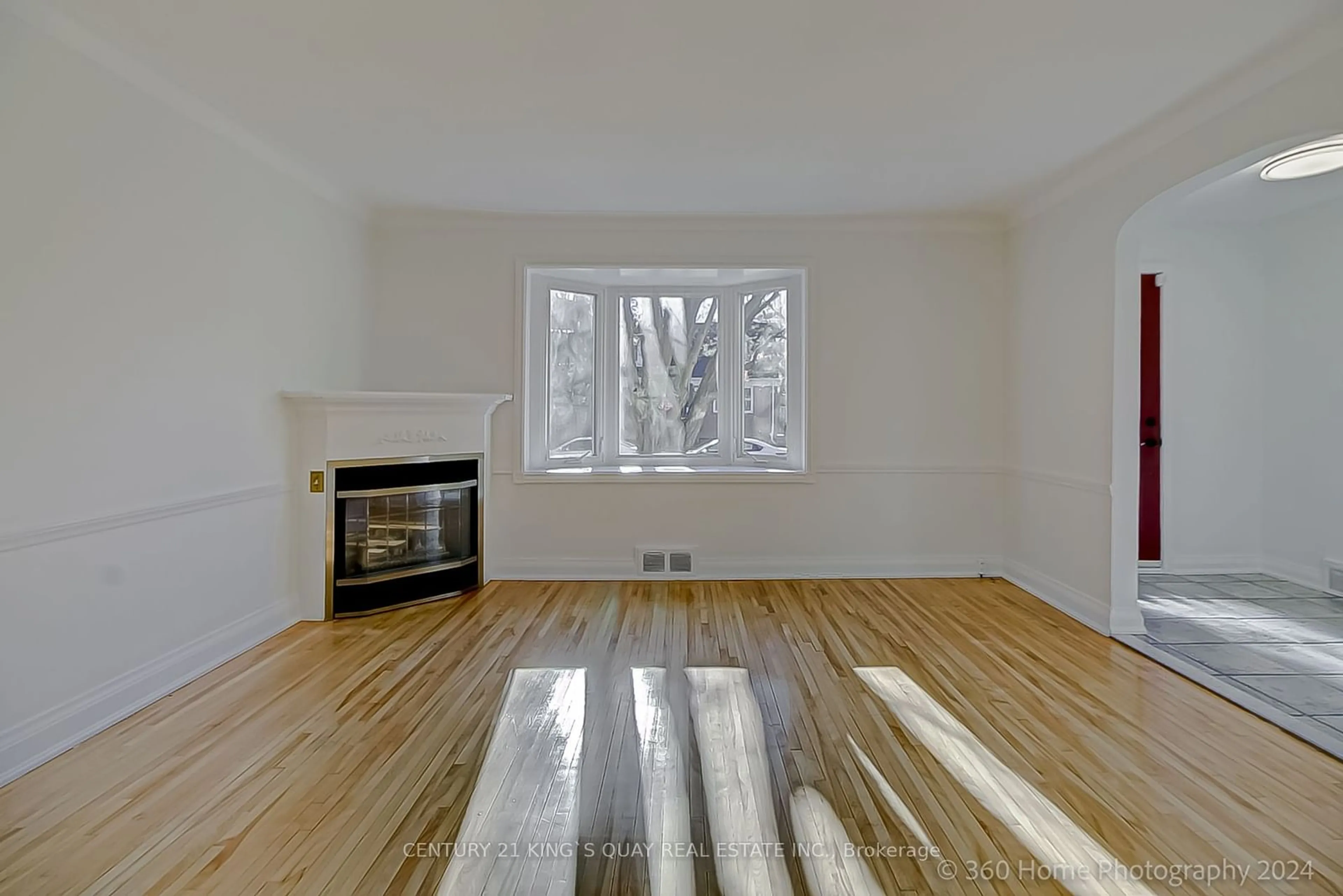 A pic of a room, wood floors for 46 Craigmore Cres, Toronto Ontario M2N 2Y4