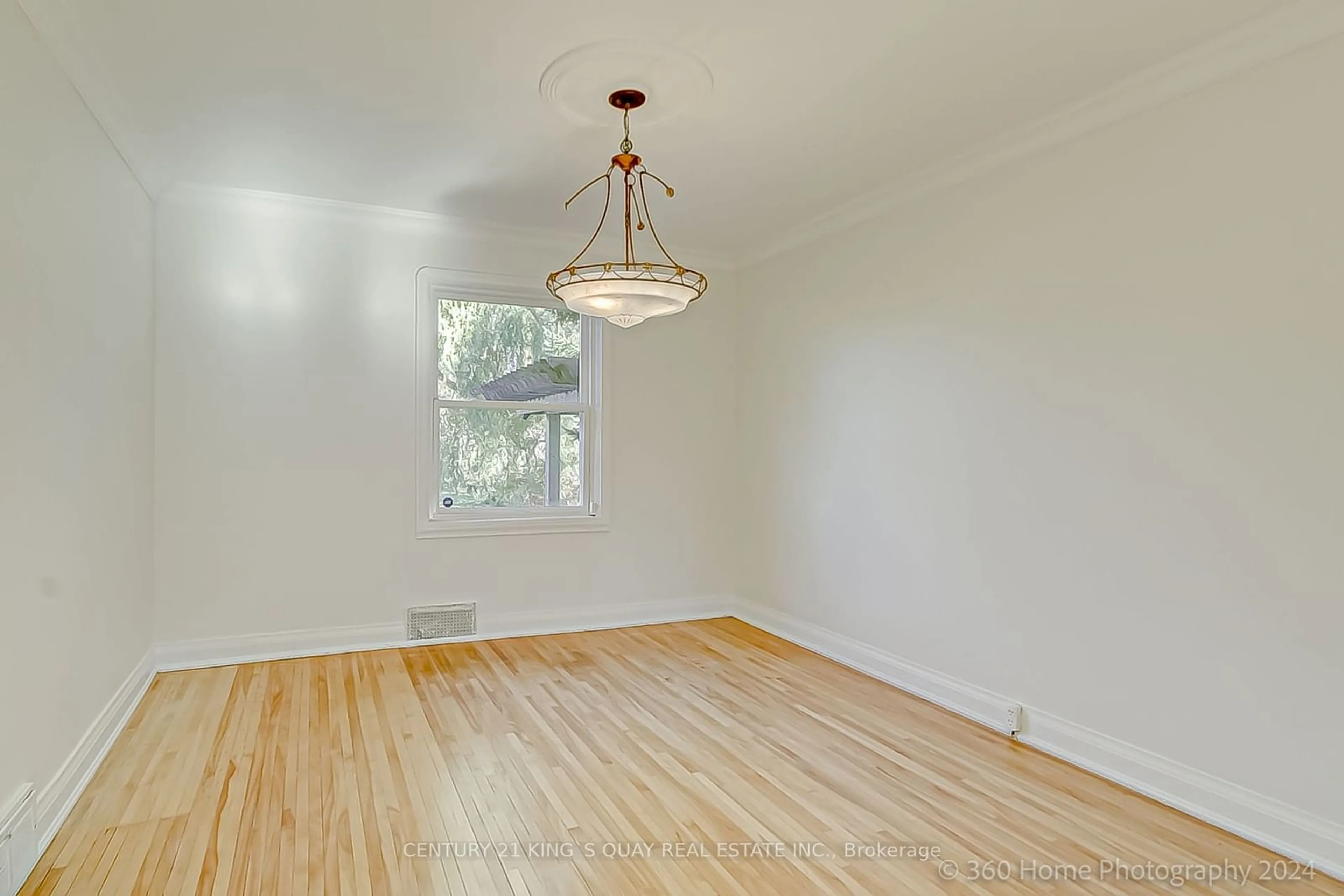 A pic of a room, wood floors for 46 Craigmore Cres, Toronto Ontario M2N 2Y4