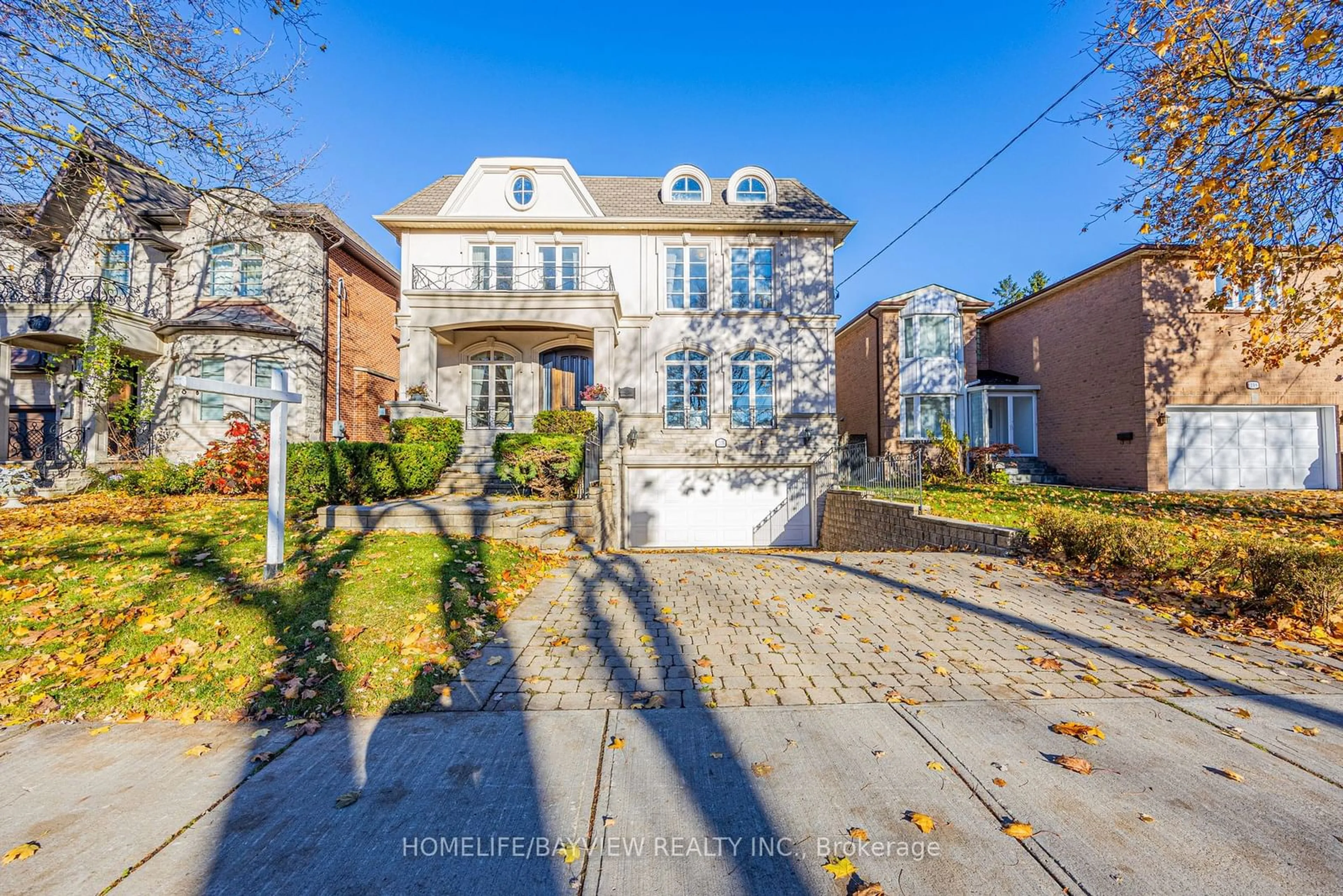 A pic from exterior of the house or condo, the street view for 208 Holmes Ave, Toronto Ontario M2N 4N1