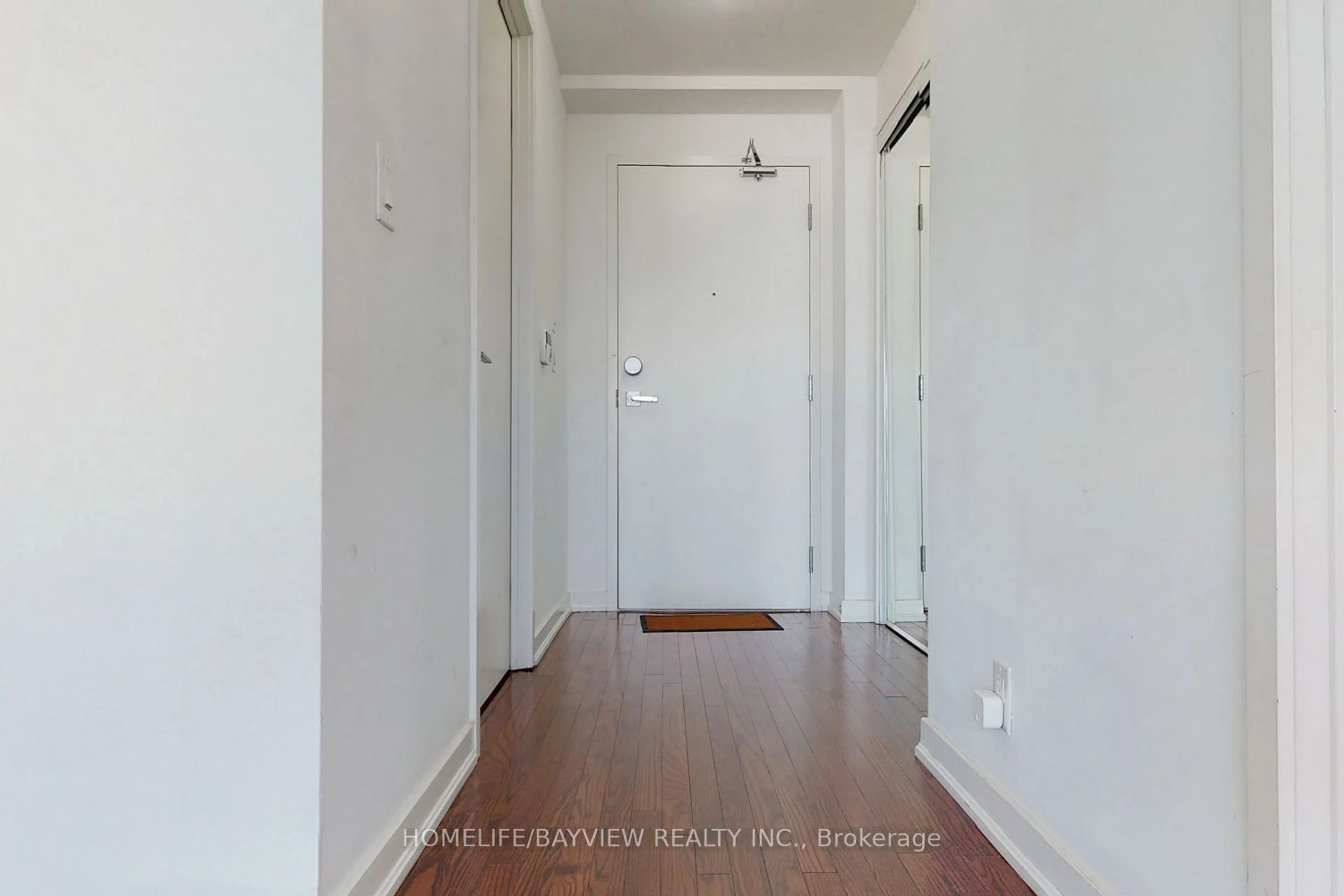 Indoor entryway, not visible floor for 14 York St #3306, Toronto Ontario M5J 0A9