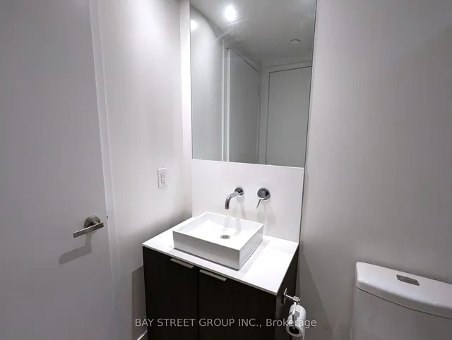 Additional property image - 159 Dundas St Unit 712