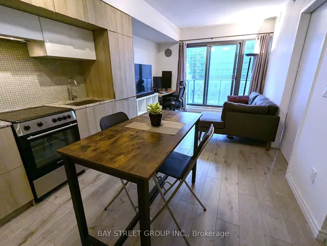 Additional property image - 159 Dundas St Unit 712