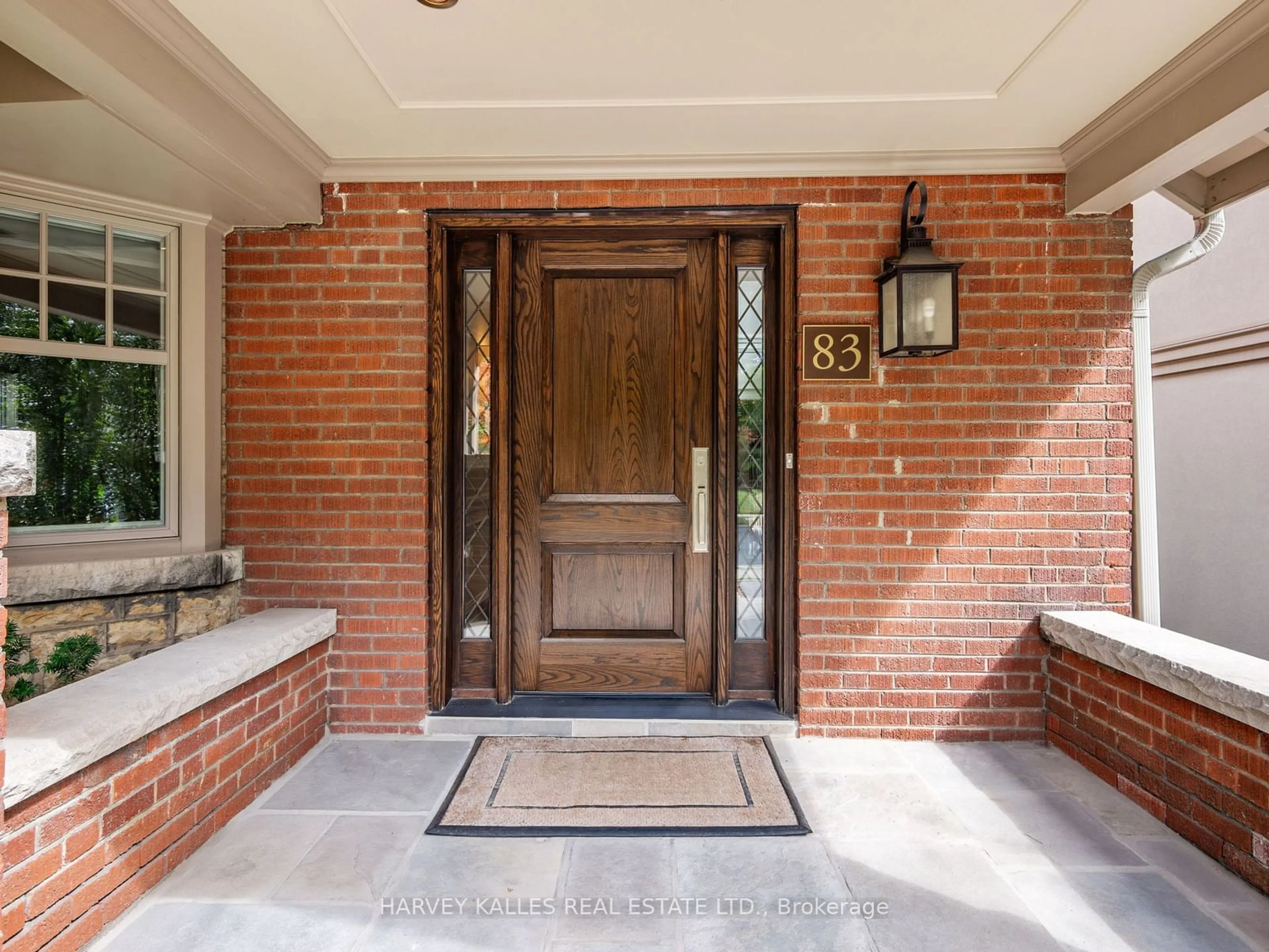 Indoor entryway, wood floors for 83 Lascelles Blvd, Toronto Ontario M5P 2E3