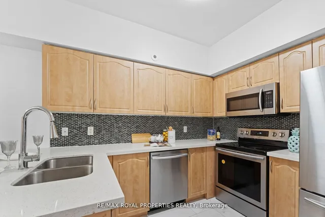 Additional property image - 1496 Victoria Park Ave Unit 119
